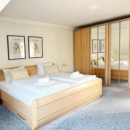 Feriehus Mit Garten Und Idyllischer Ruhe