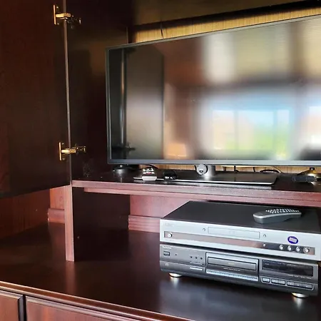 Mit Garten Und Idyllischer Ruhe Feriehus