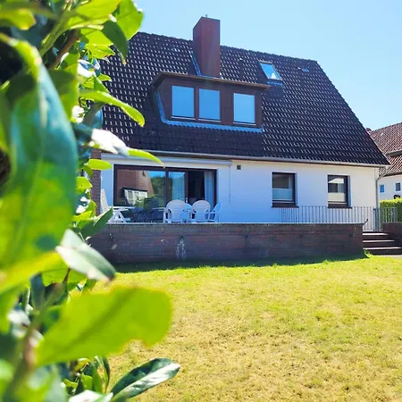 Mit Garten Und Idyllischer Ruhe Holiday home Scharbeutz