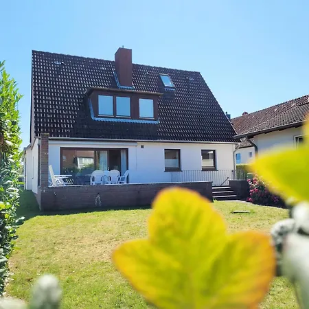 Feriehus Mit Garten Und Idyllischer Ruhe