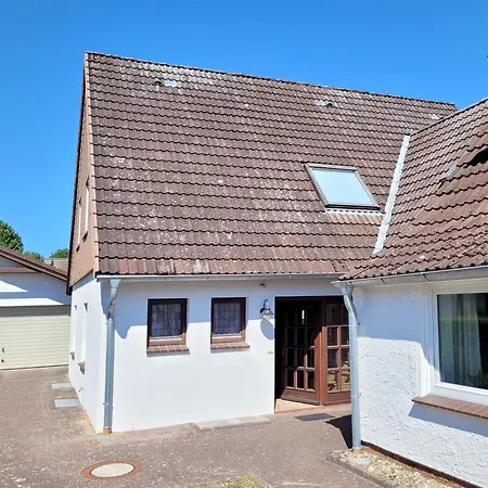 Mit Garten Und Idyllischer Ruhe Feriehus Scharbeutz