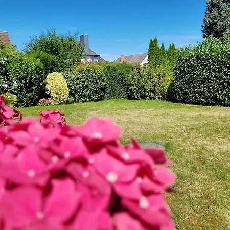 Mit Garten Und Idyllischer Ruhe Feriehus Scharbeutz