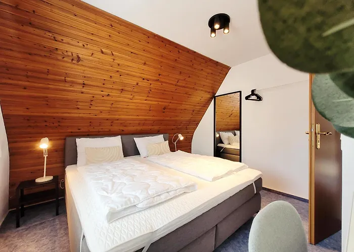 Mit Garten Und Idyllischer Ruhe Casa de Férias